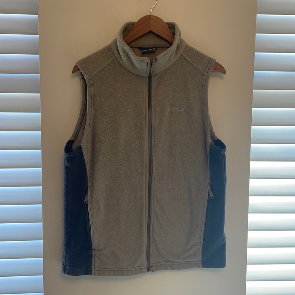 Columbia fleece vest great condition